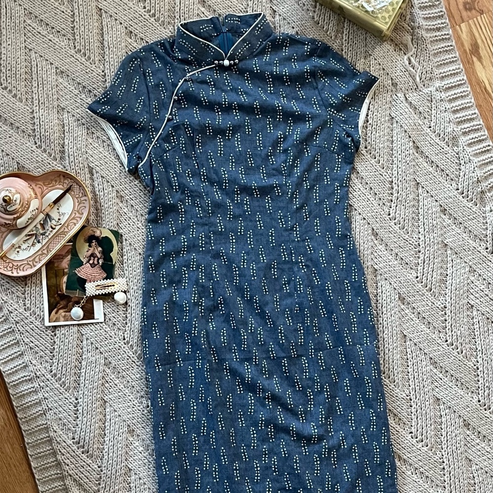 Blue Fitted Sheath Midi Dress